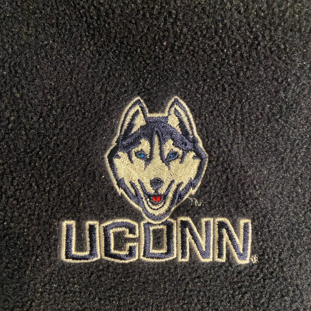Uconn half zip